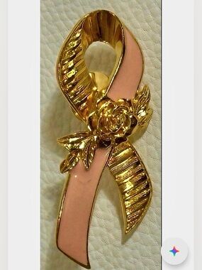 Vintage Avon Pink Enamel Ribbon Bow Brooch Gold Tone Floral Pin